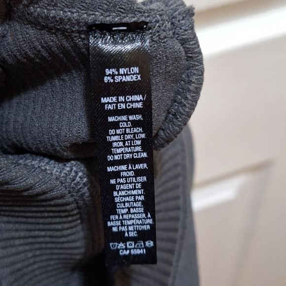 HARLOW SEAMLESS LONG SLEEVE MOCKNECK - CHARCOAL - Picture 4 of 7